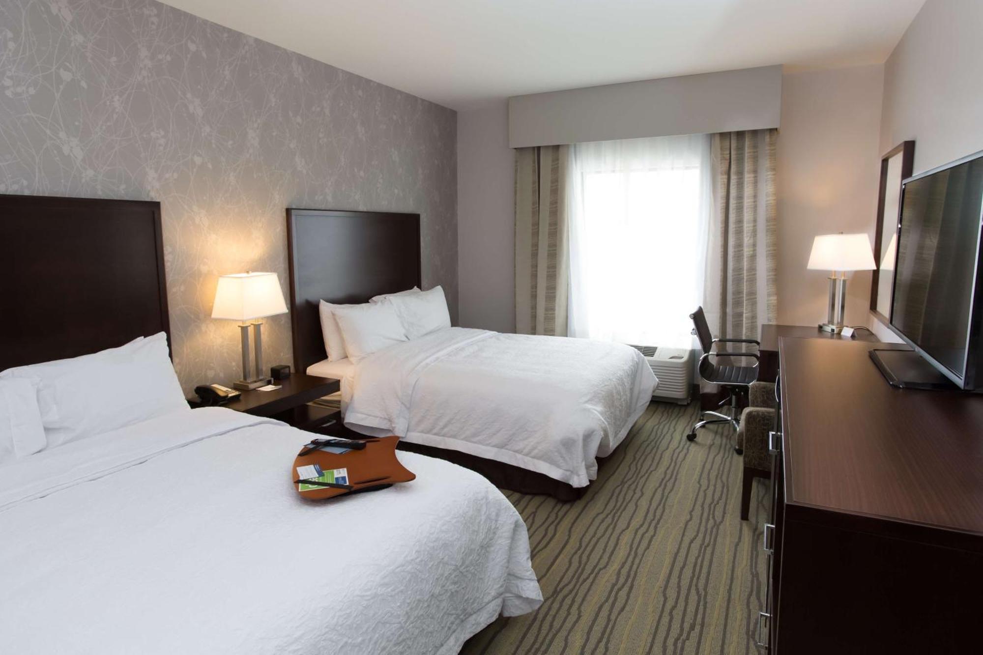 Hampton Inn By Hilton לוידמינסטר מראה חיצוני תמונה