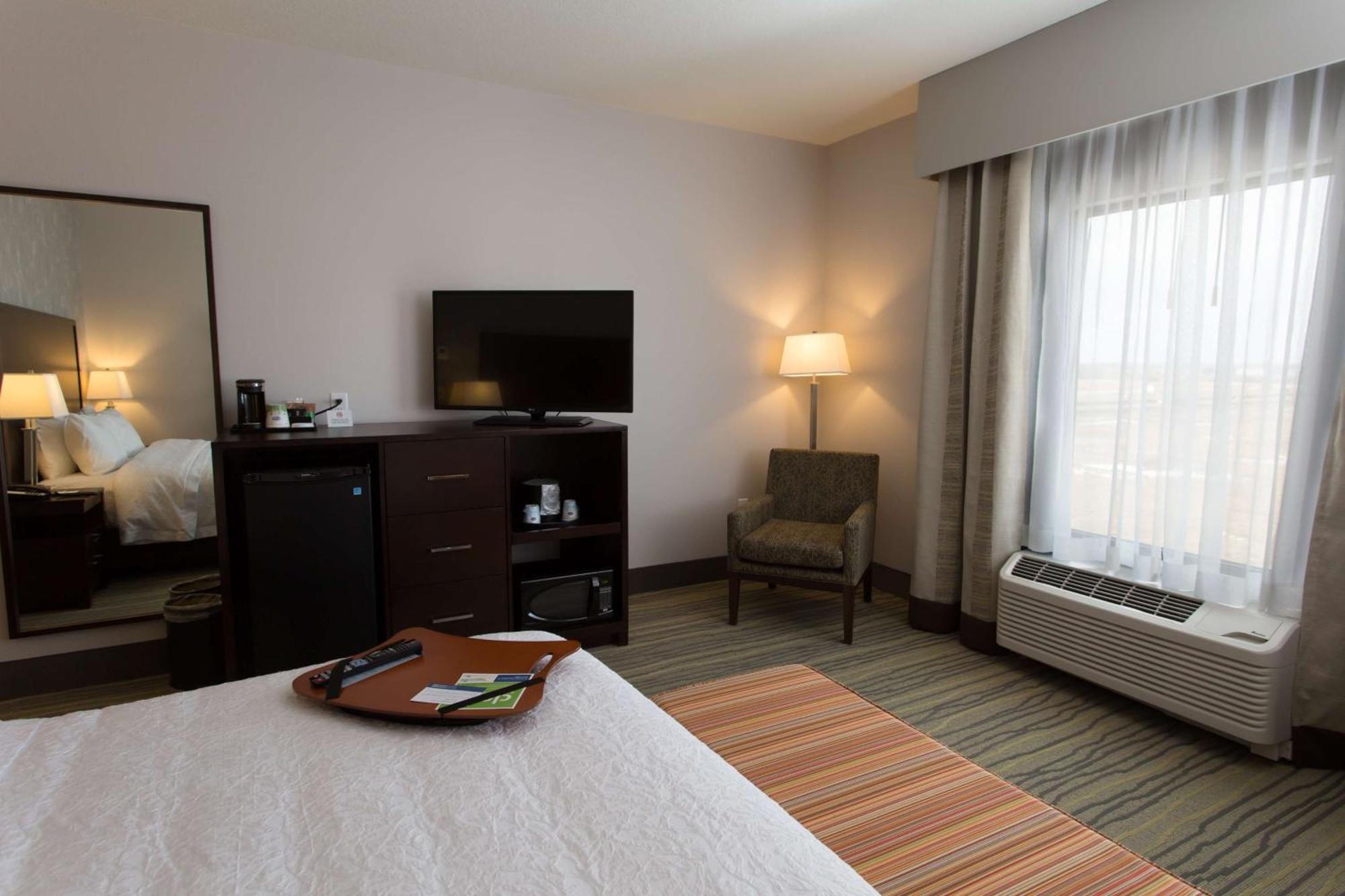 Hampton Inn By Hilton לוידמינסטר מראה חיצוני תמונה