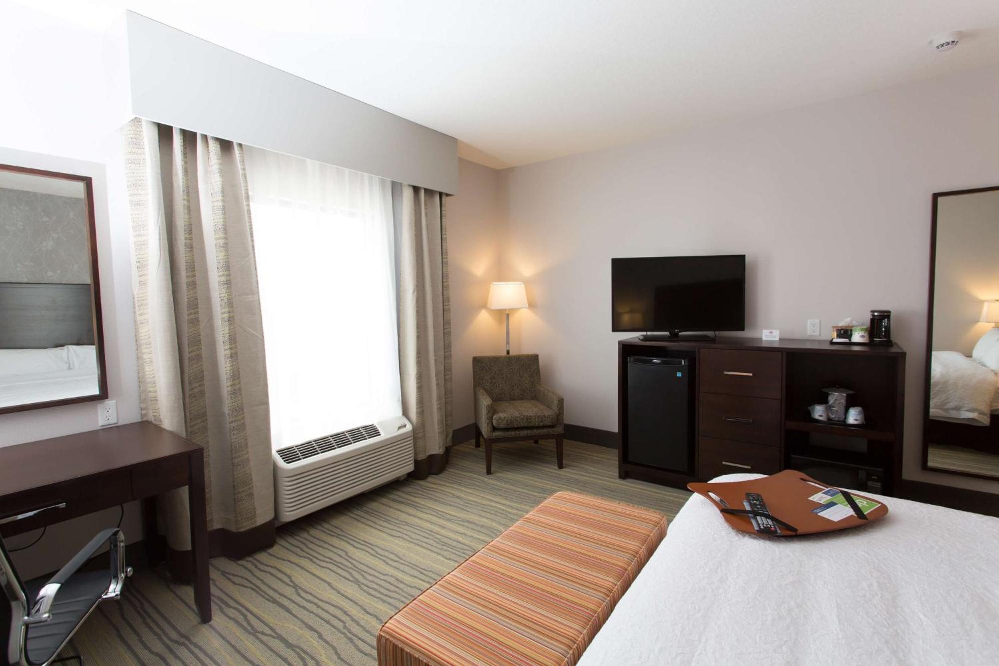 Hampton Inn By Hilton לוידמינסטר מראה חיצוני תמונה